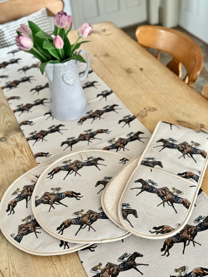 Horse Racing Oven Gloves