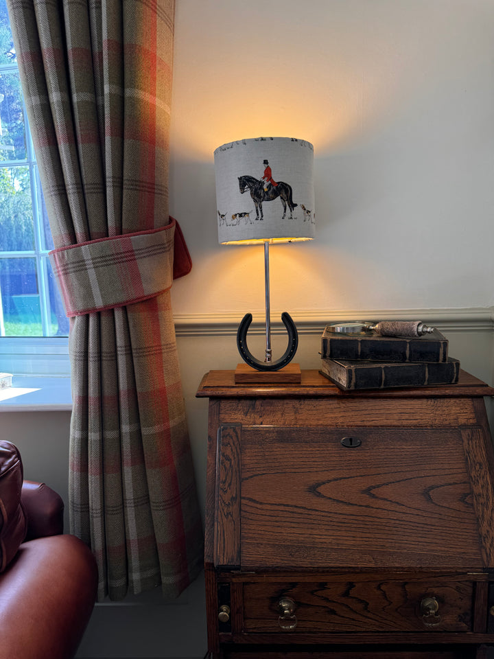 Horseshoe Hunt Master Table Lamp