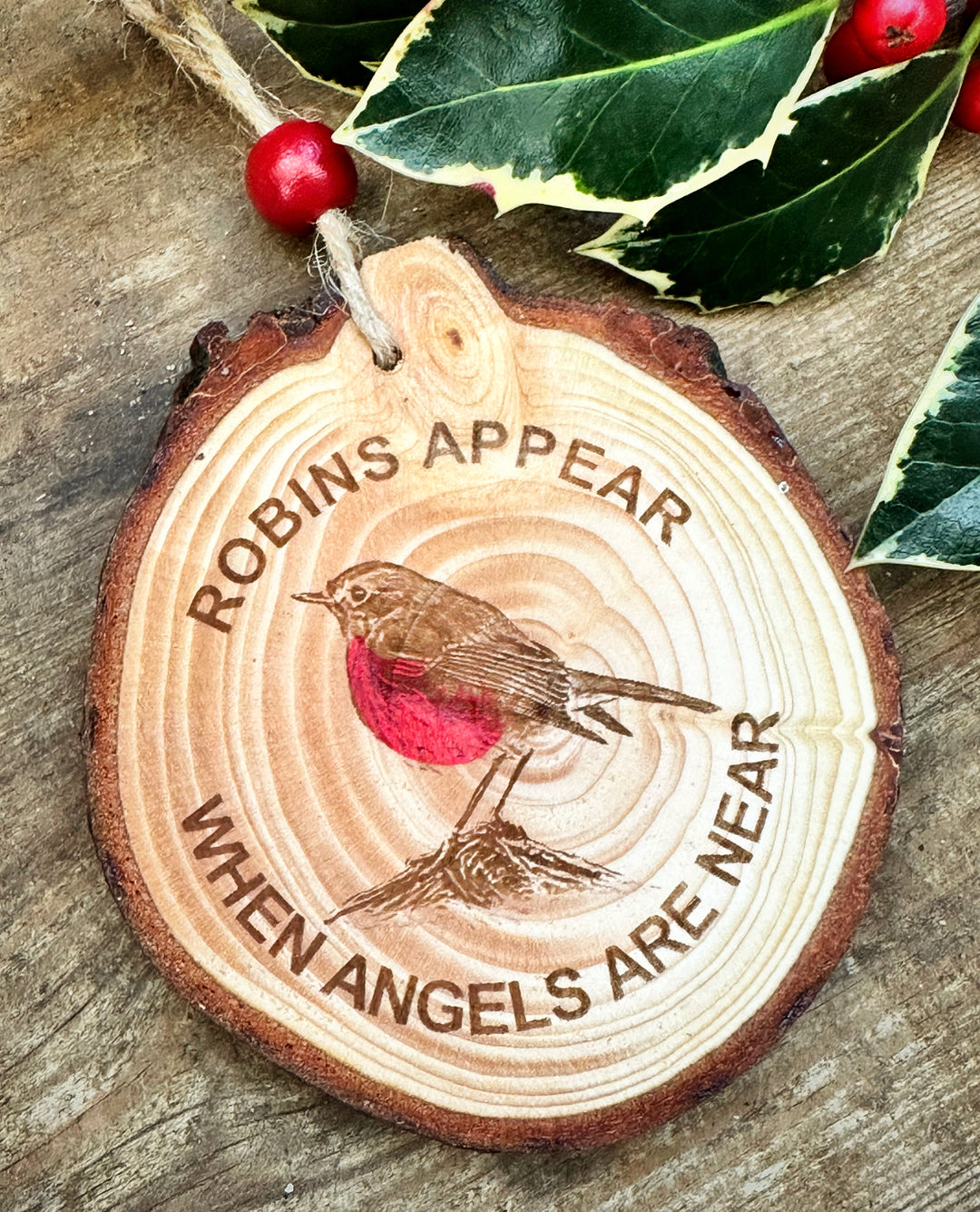 Large Wood Slice Robin Decoration