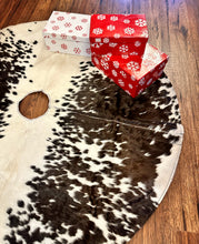 Load image into Gallery viewer, Black/Brown Cowhide Christmas Tree Skirt