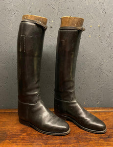 Antique Hunting Boot Table Lamp.