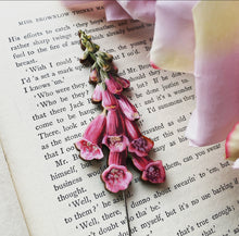 Load image into Gallery viewer, Foxglove Brooch